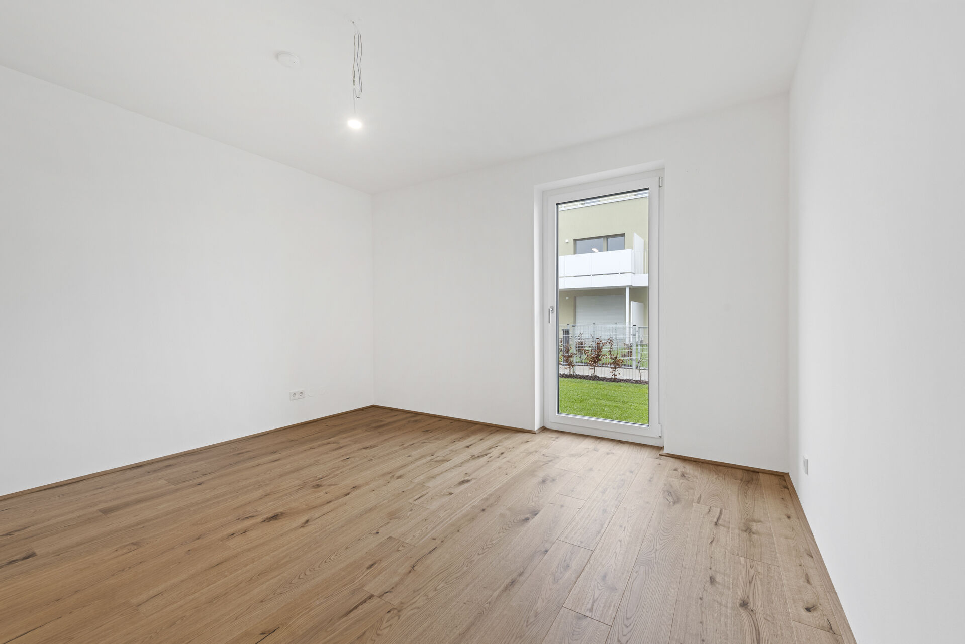 2025-12-09-S01626-Stiege 1-Top 1-011