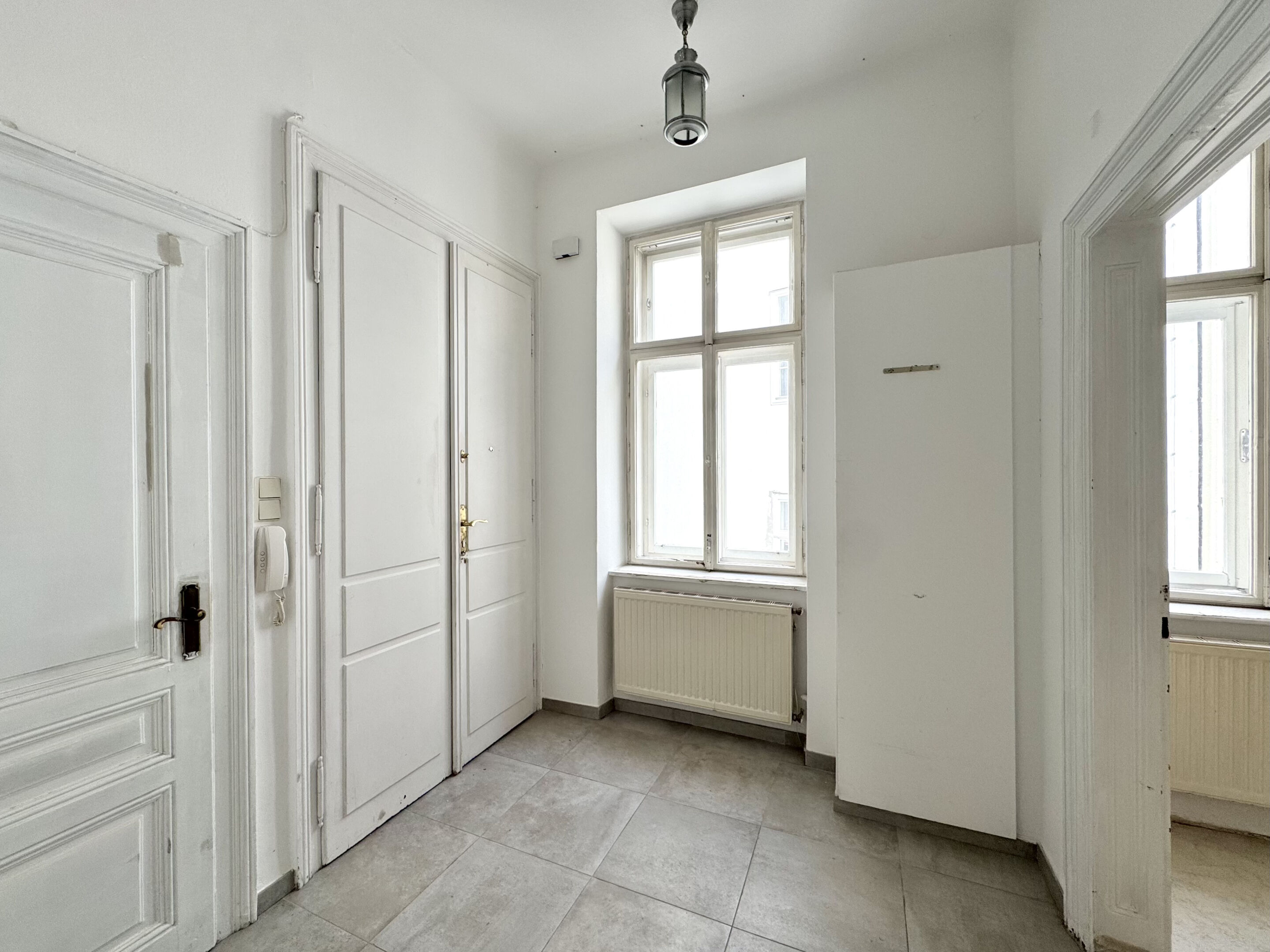 Vorraum mit Fenster