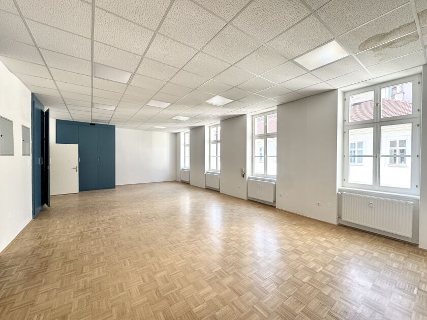 großer Büroraum