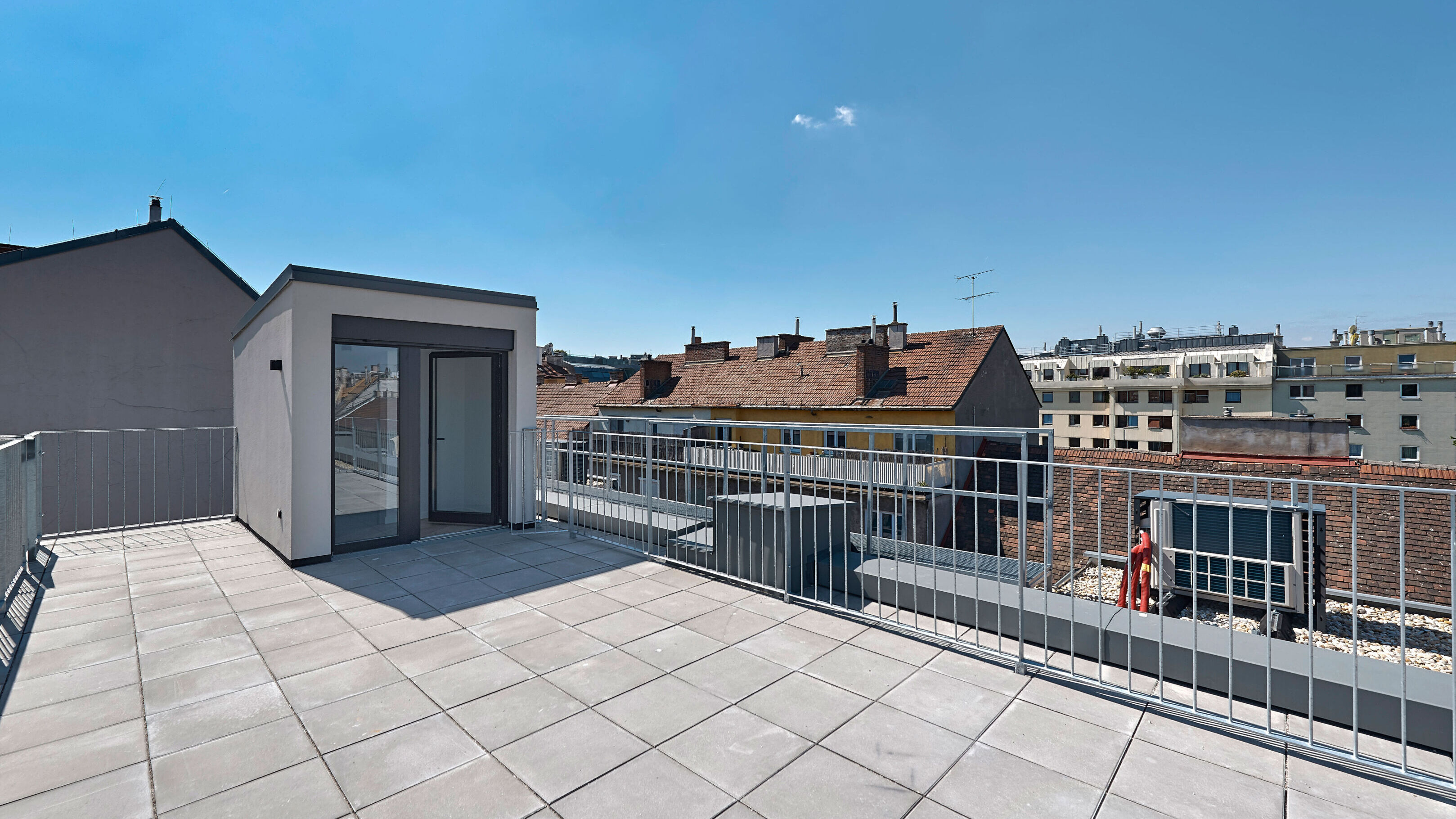DSC8856-9042