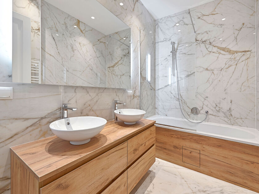 Badezimmer mit Wanne