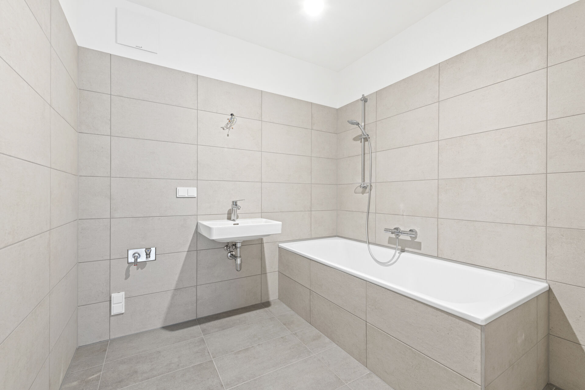 2025-12-09-S01626-Stiege 2-Top 6-008