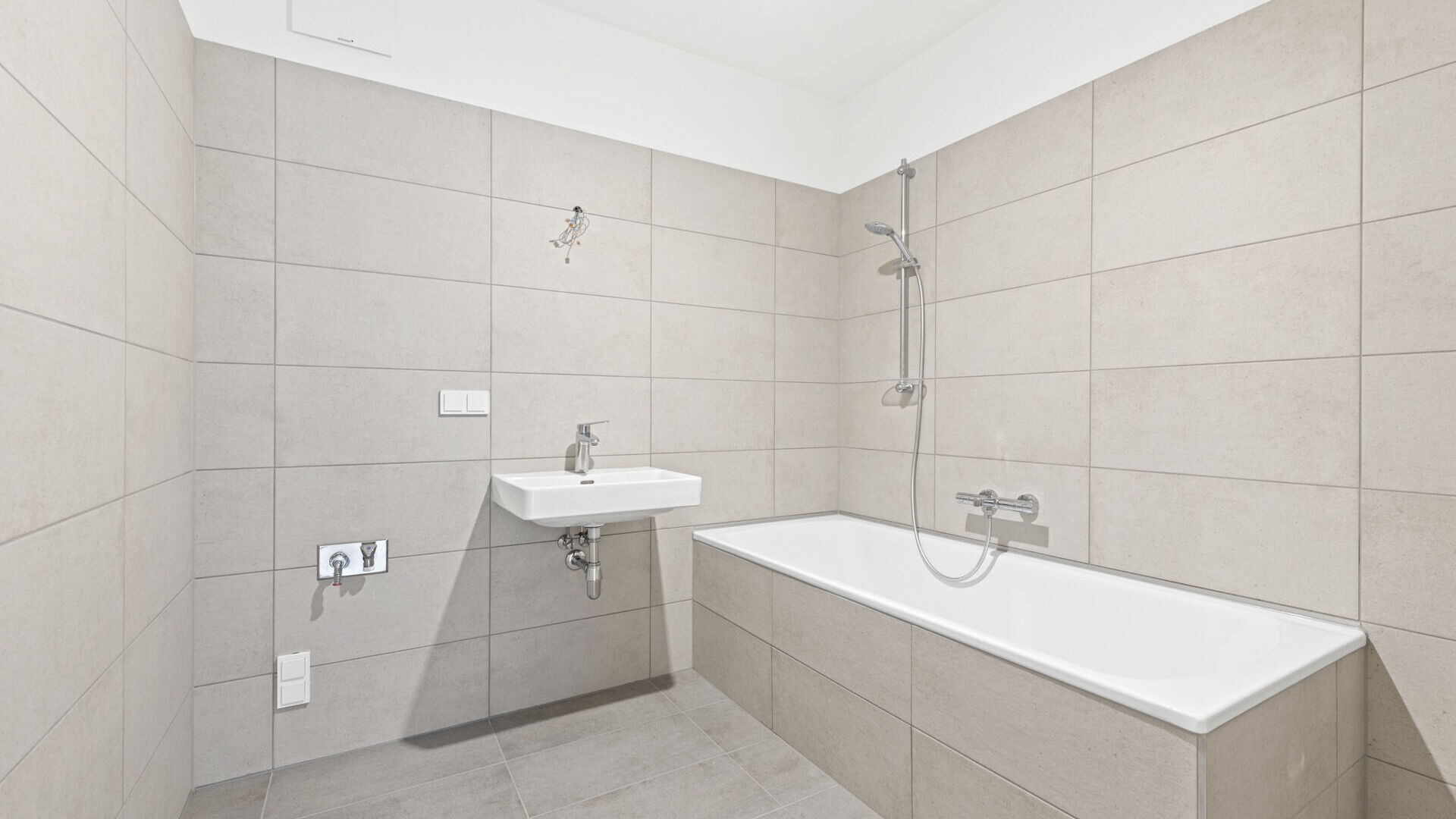 2025-12-09-S01626-Stiege 2-Top 6-008