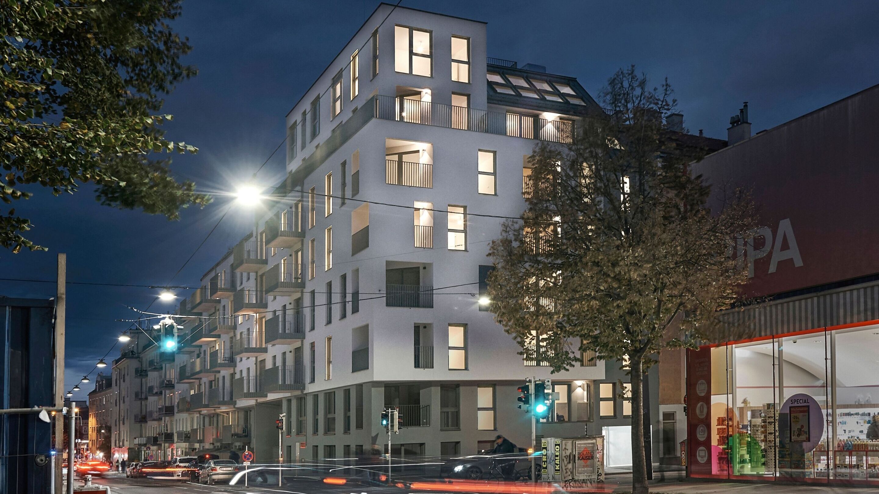 WINEGG-Arndtstraße 50-Fassade Nacht 2