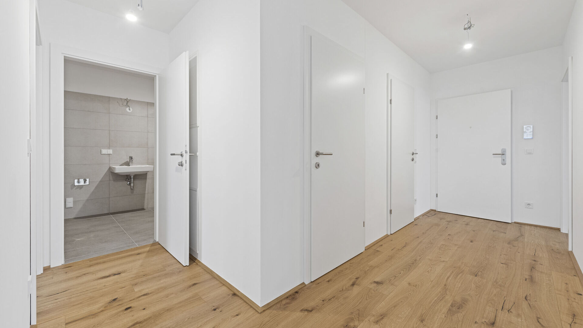 2025-12-09-S01626-Stiege 1-Top 1-006