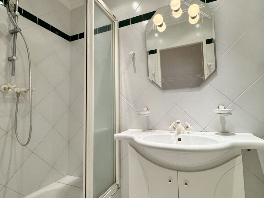 Liechtensteinstraße 128