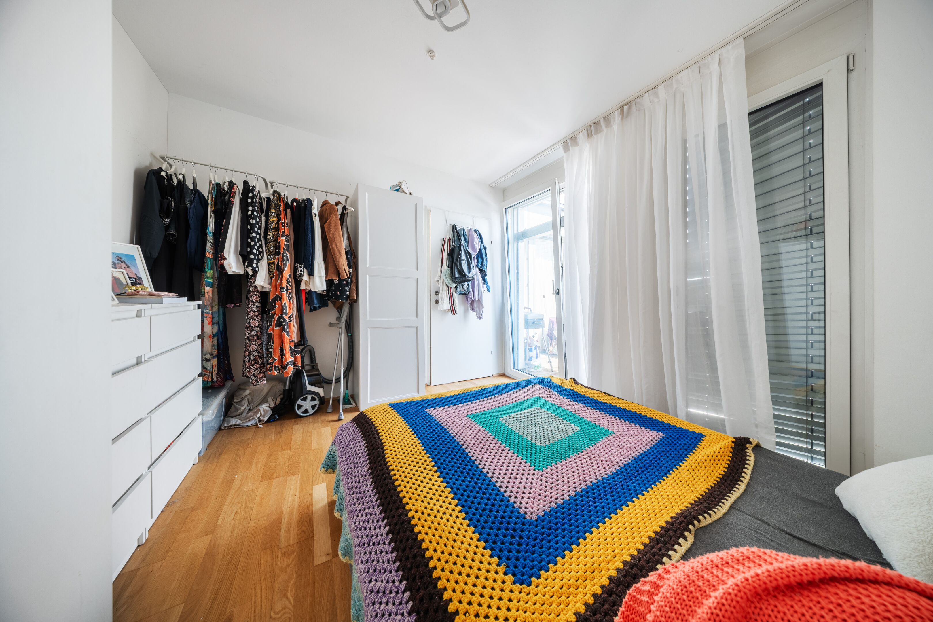 Schlafzimmer mit Balkon