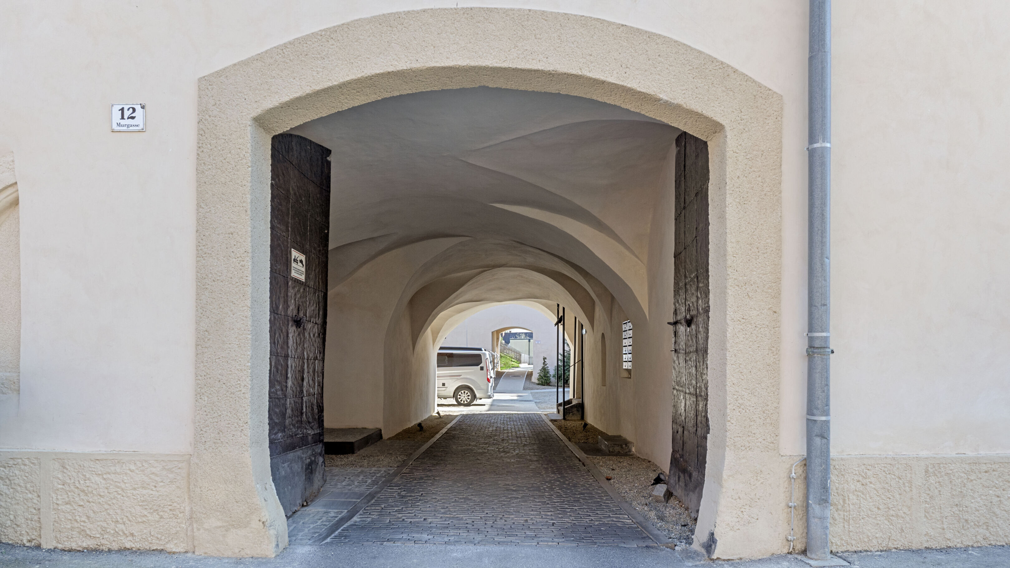 Eingangsbereich Tor