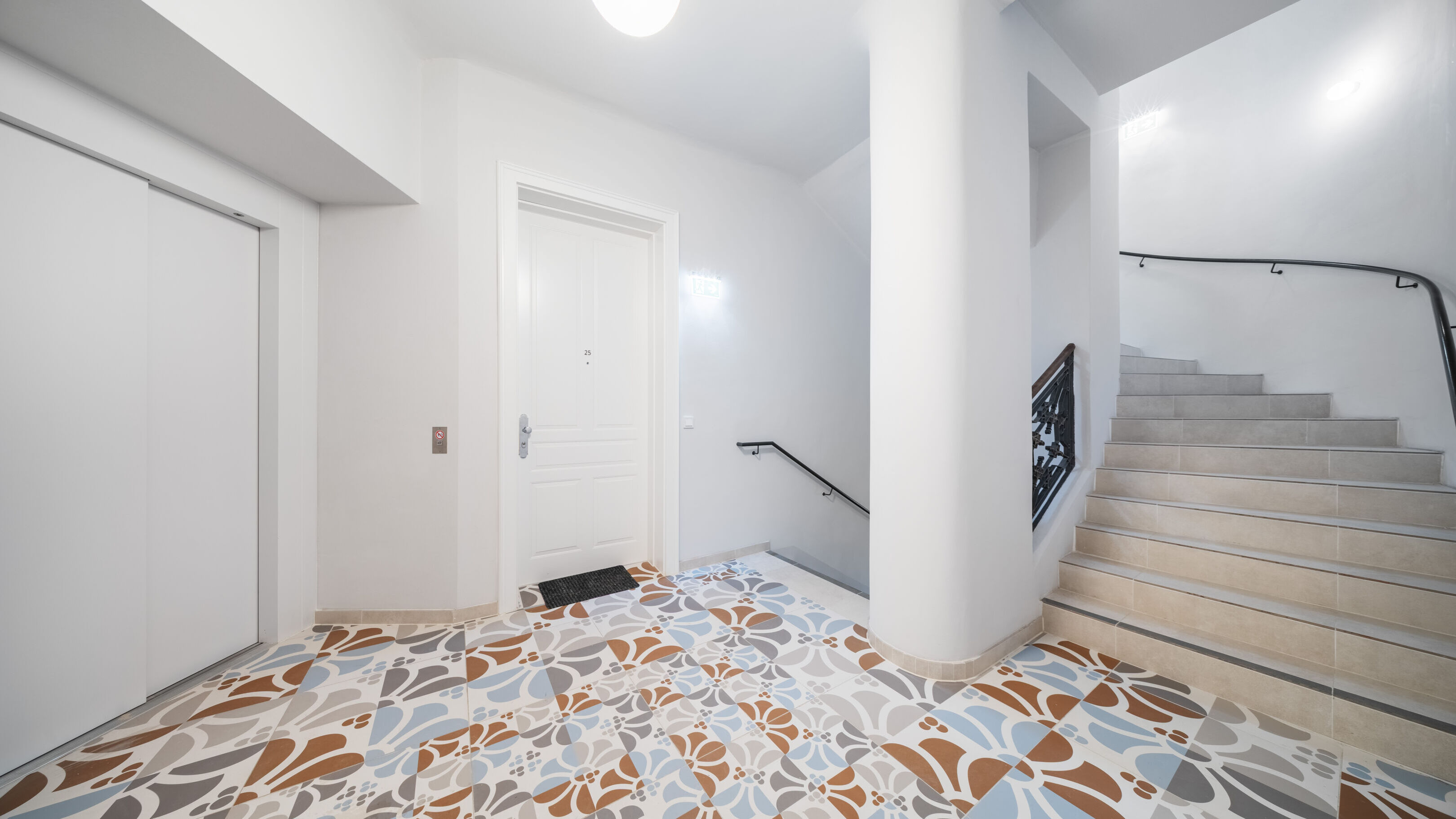 Essenz No. 1 | Stiegenhaus