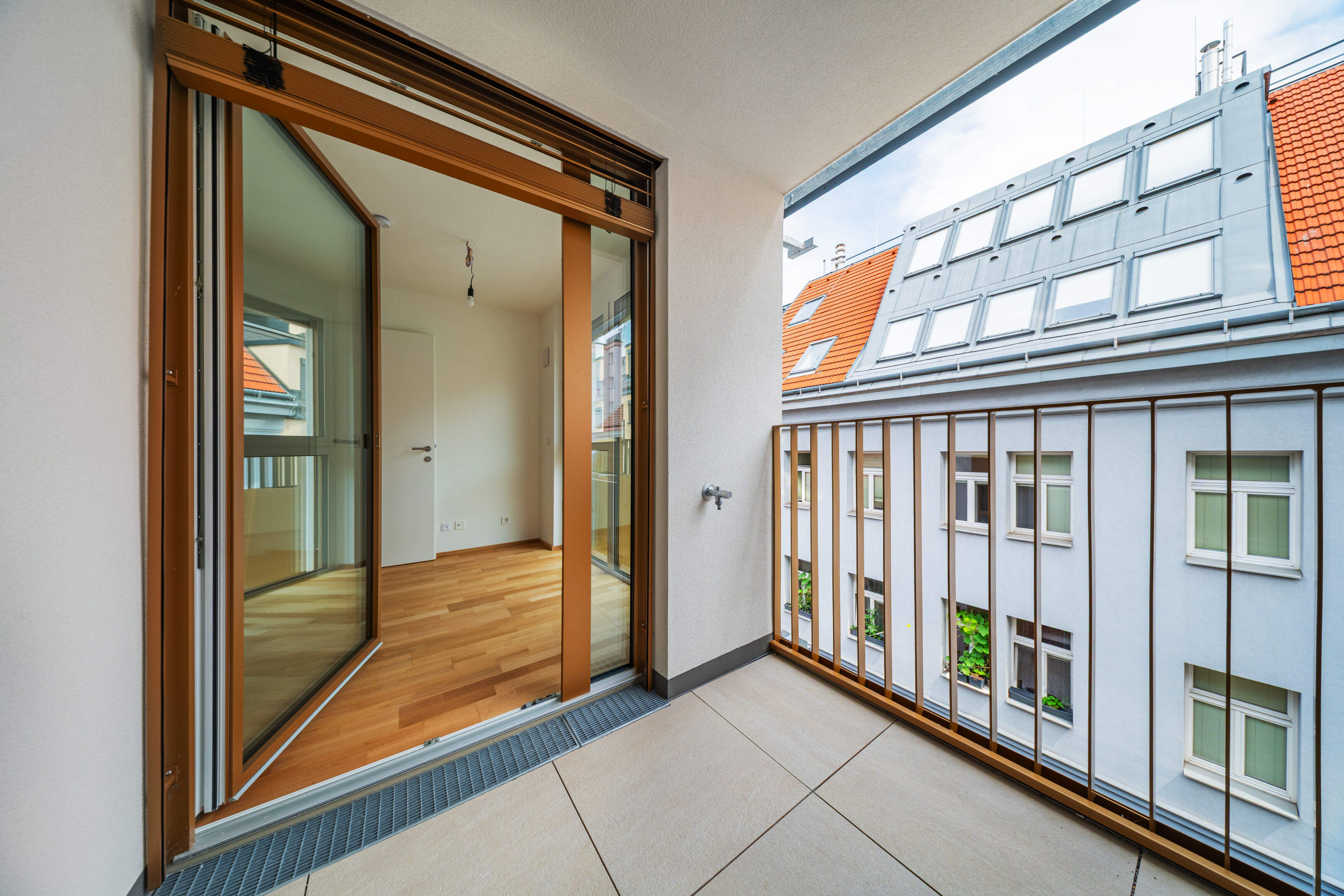 07 2026 Top 17 Balkon 1