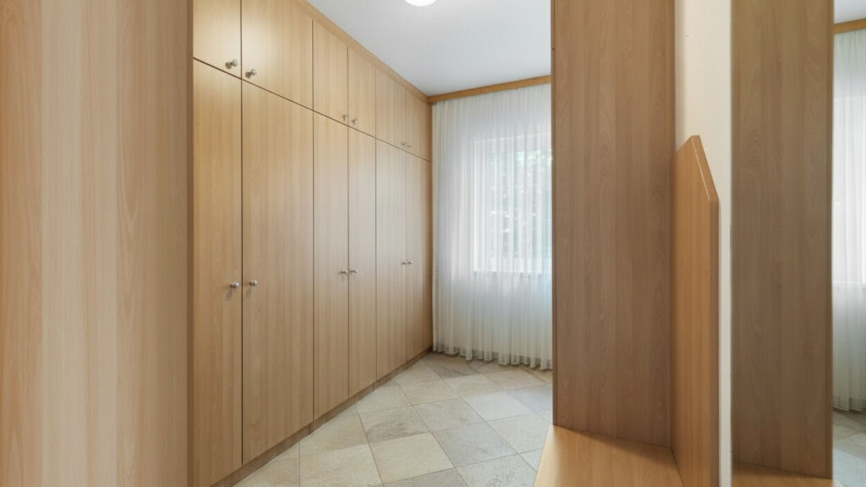 Ankleidezimmer EG