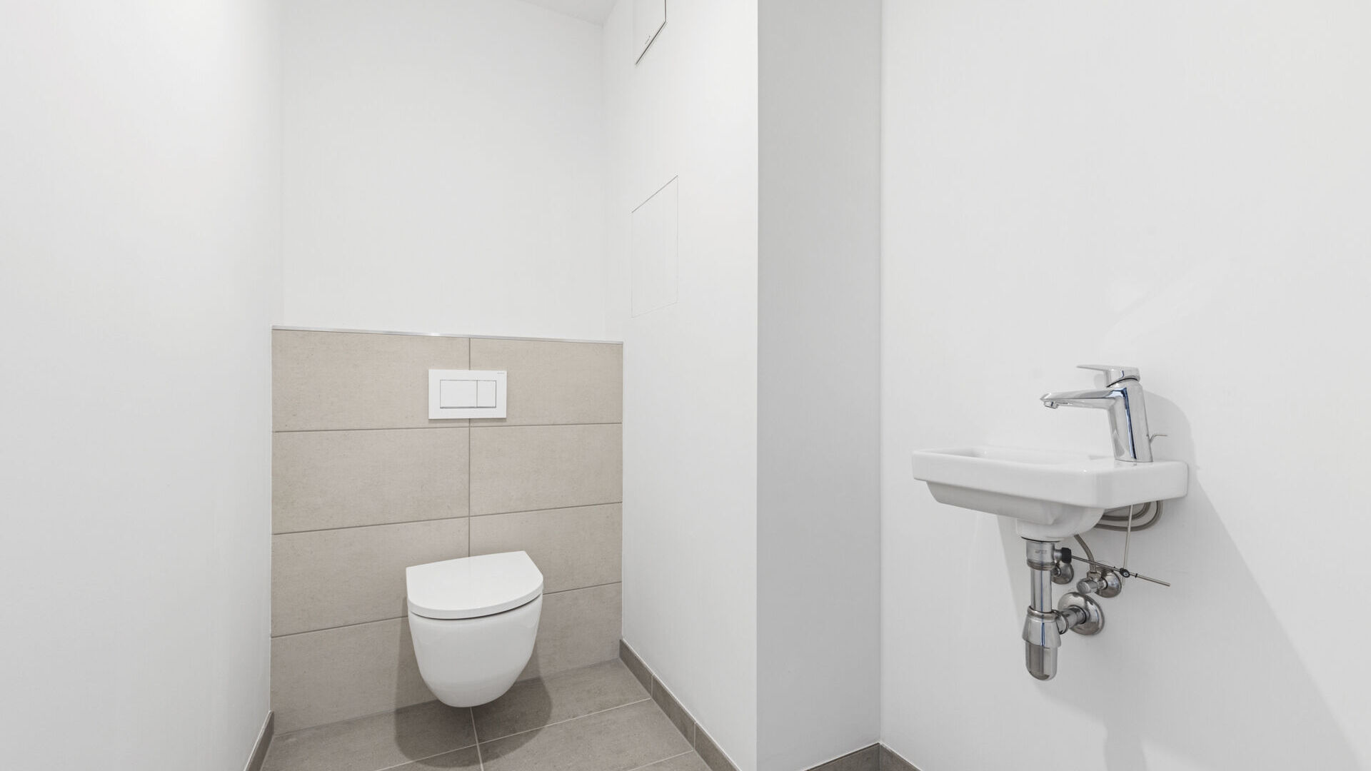 2025-12-09-S01626-Stiege 2-Top 24-005