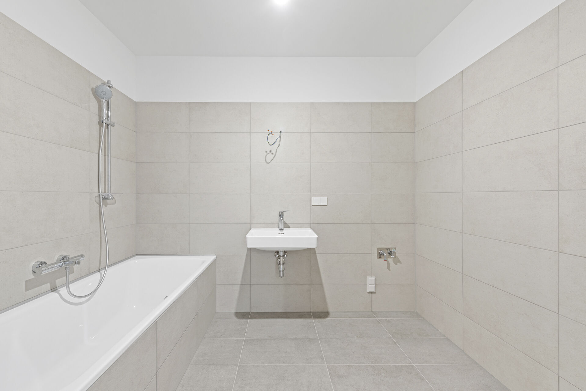 2025-12-09-S01626-Stiege 1-Top 8-002