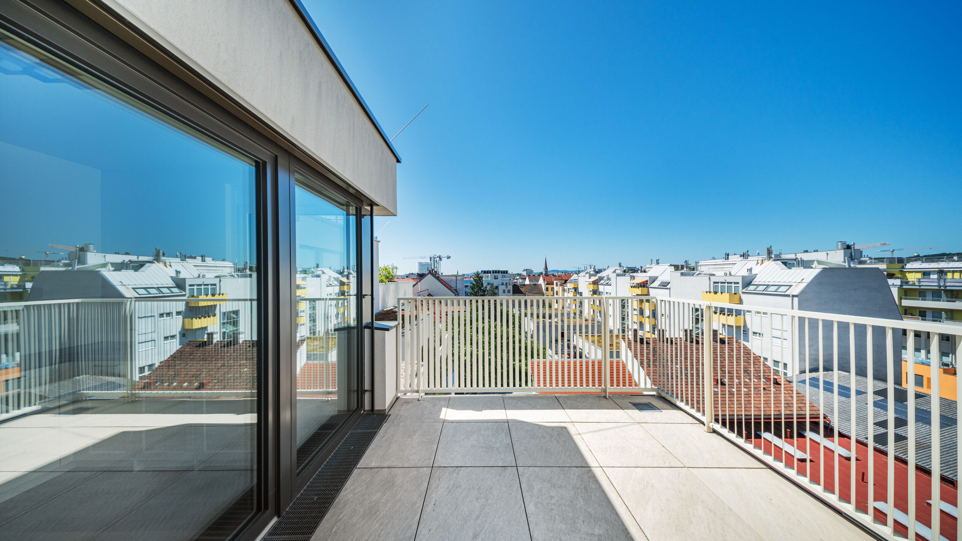 Terrasse beim Schlafzimmer