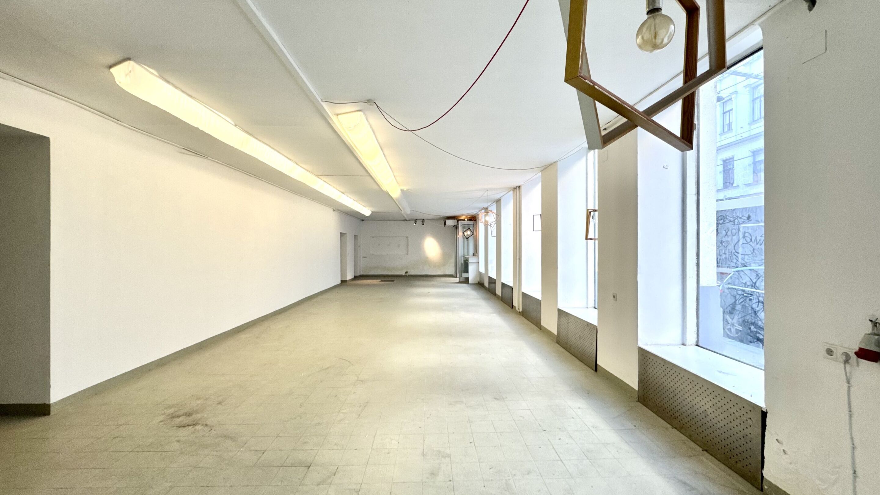 straßenseitiger Raum