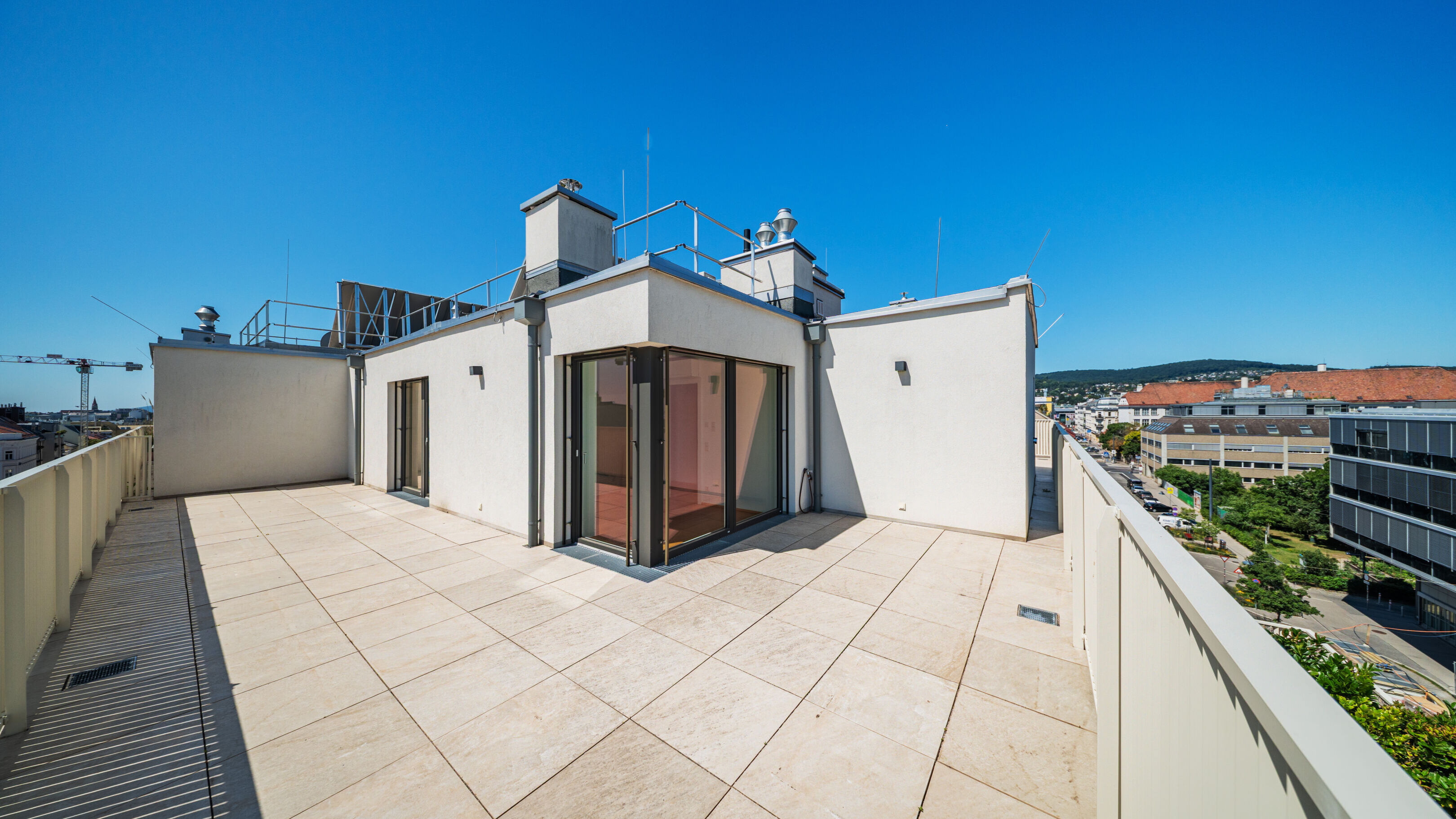 Terrasse mit fast 50 qm