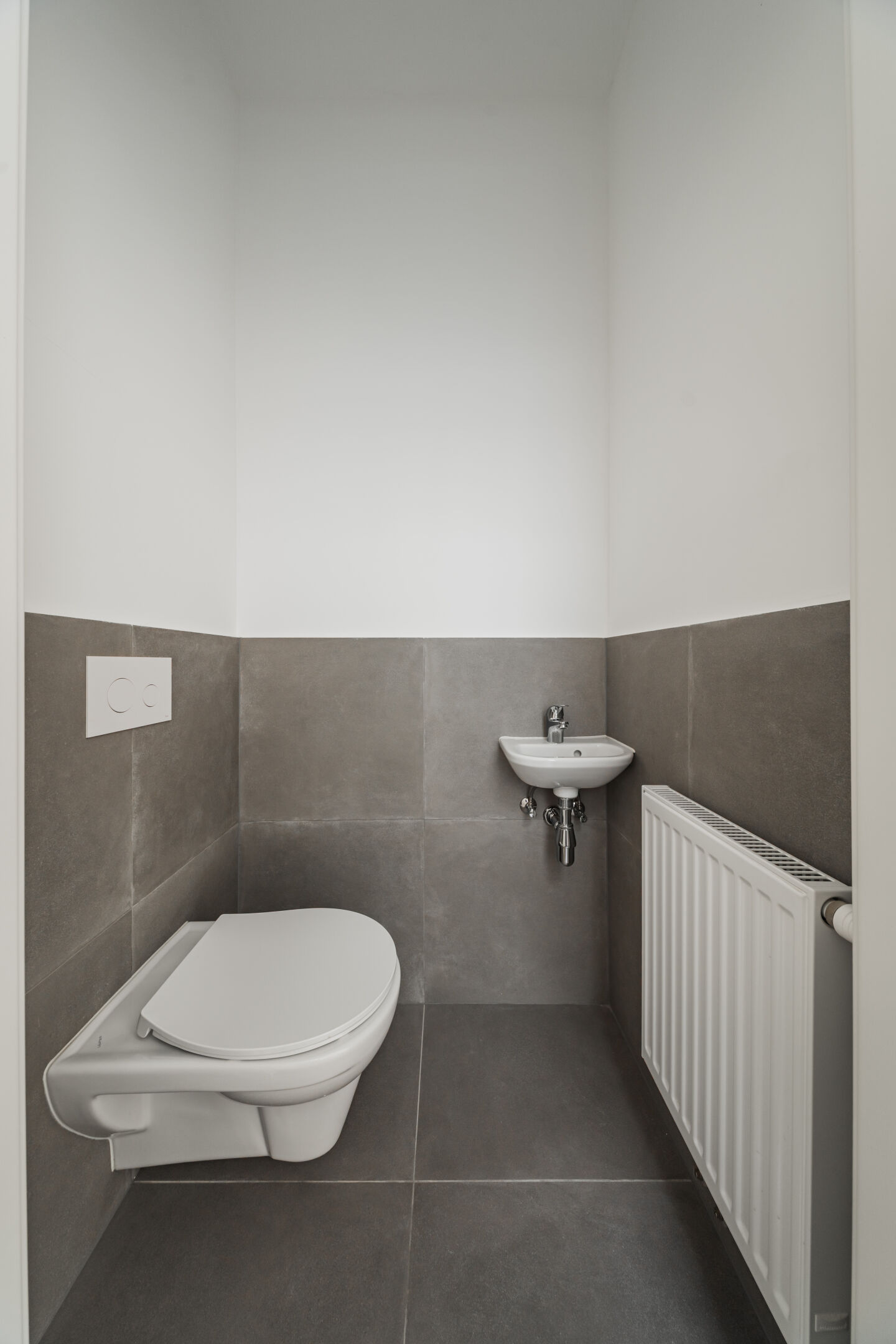 separates WC