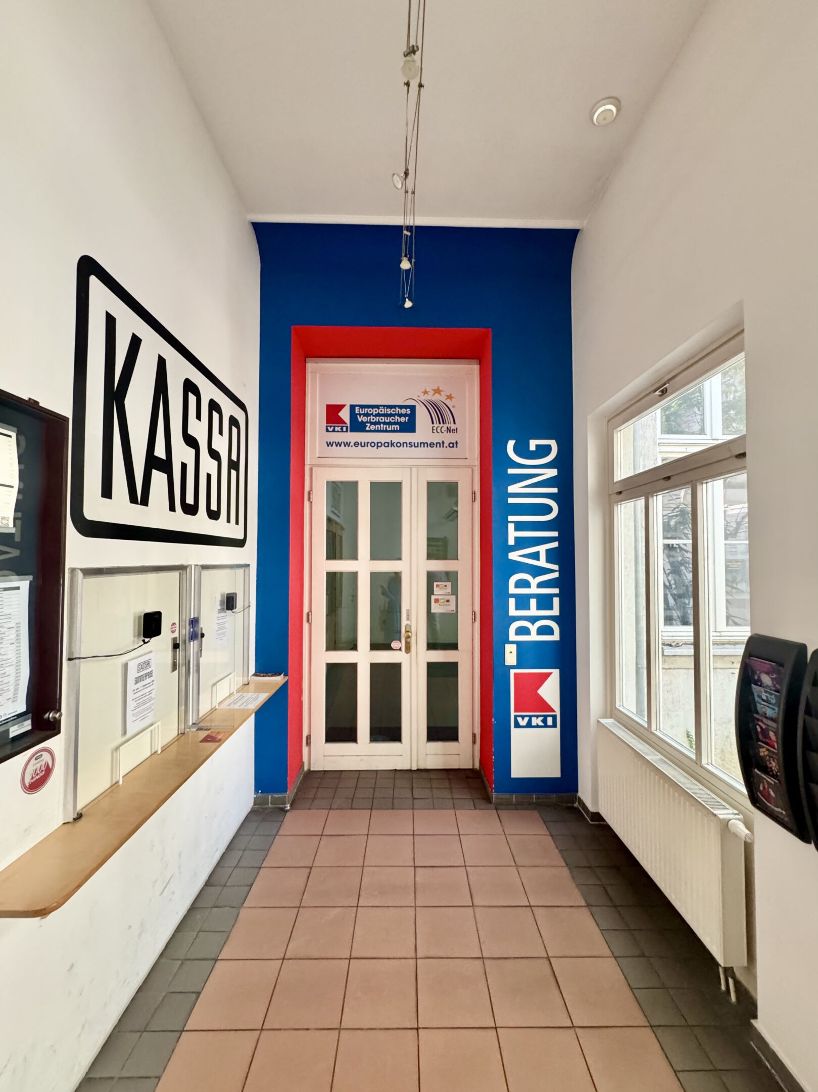 Eingang neben Stadtsaal