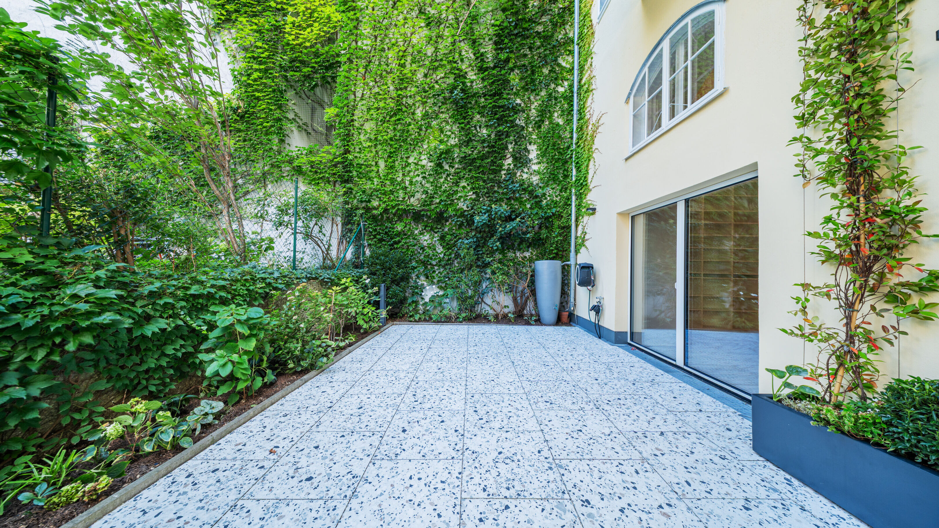 Terrasse im Grünen