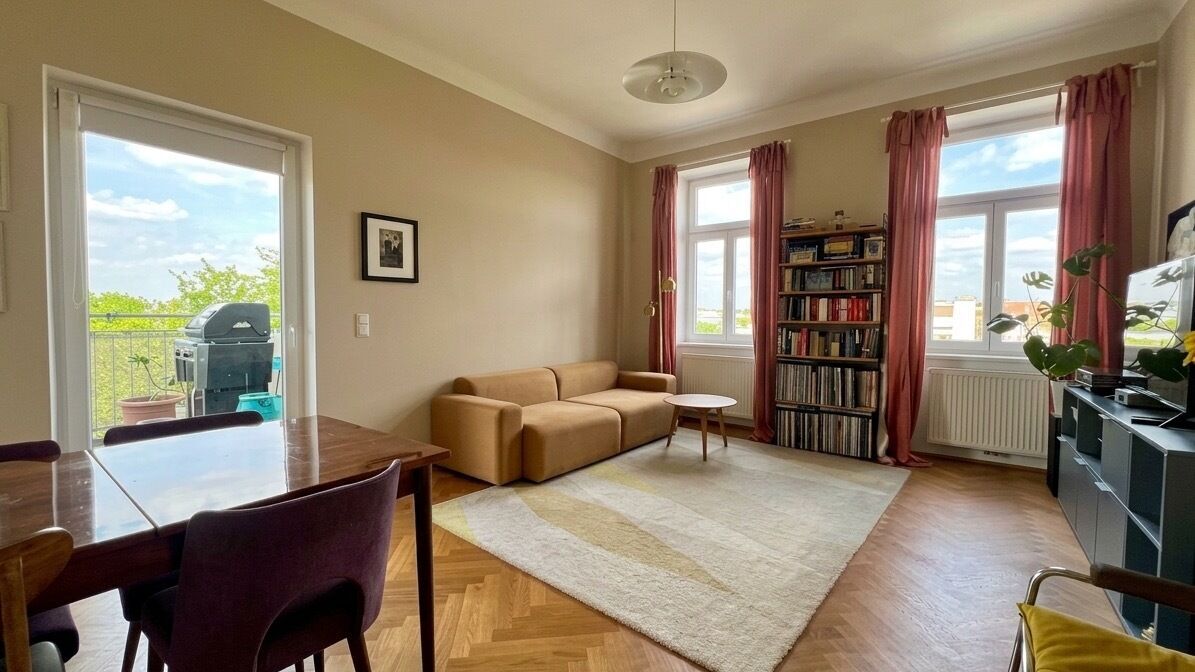 Wohnzimmer / Balkon