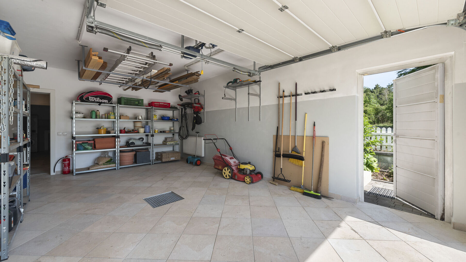 Garage