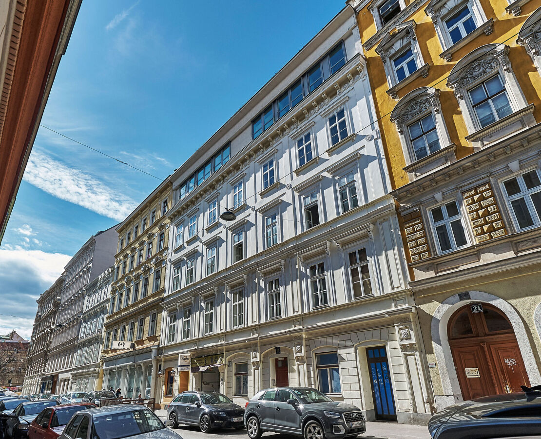 Servitengasse 19