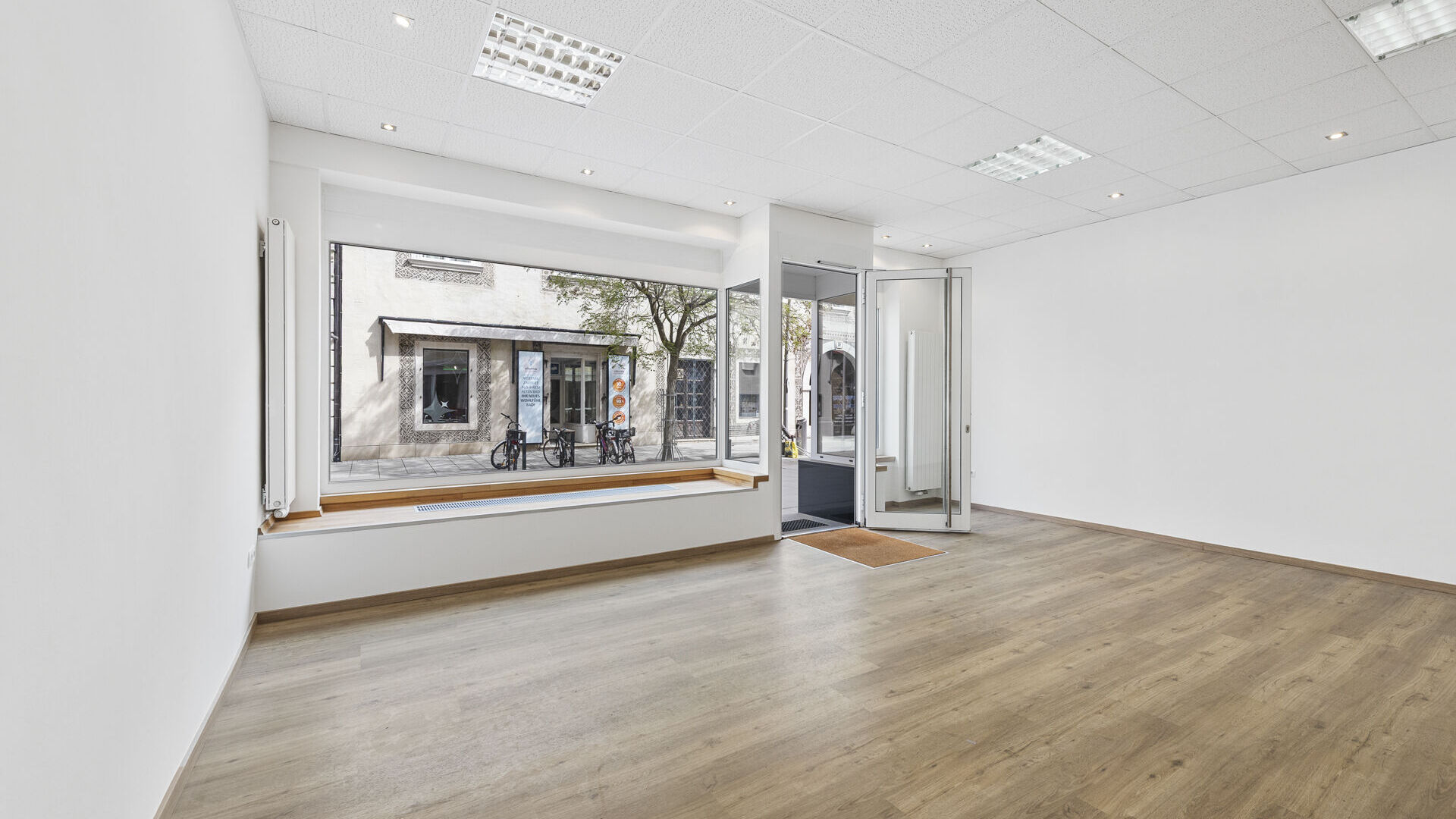 Geschäftslokal | Schaufenster, Eingang