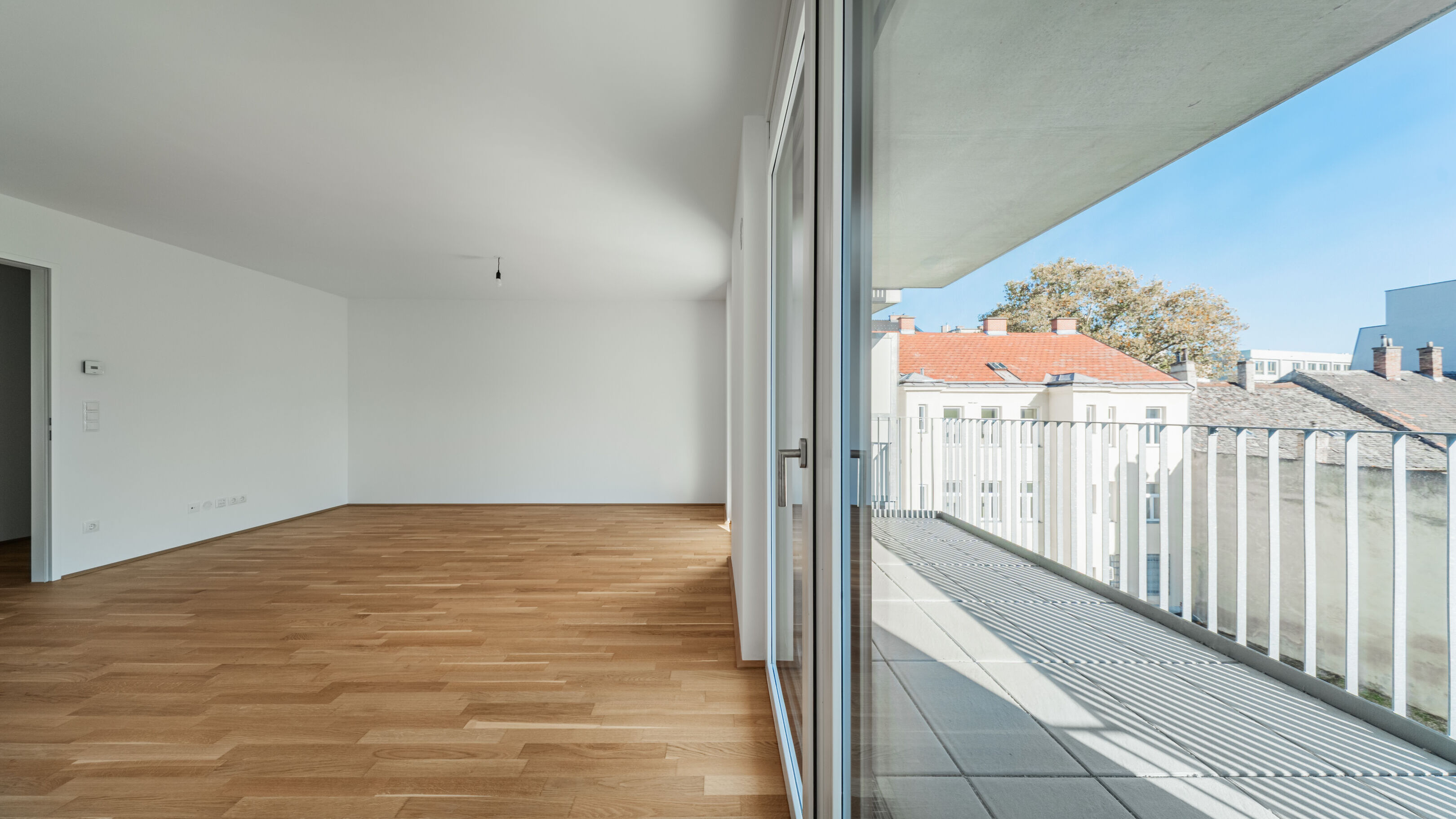 Wohnküche mit Balkon