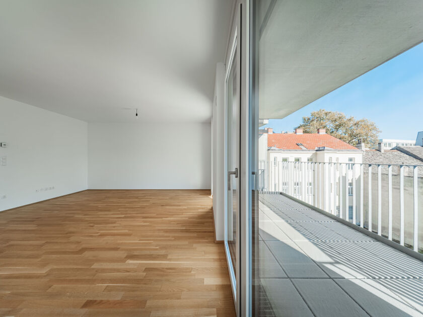 Wohnküche mit Balkon