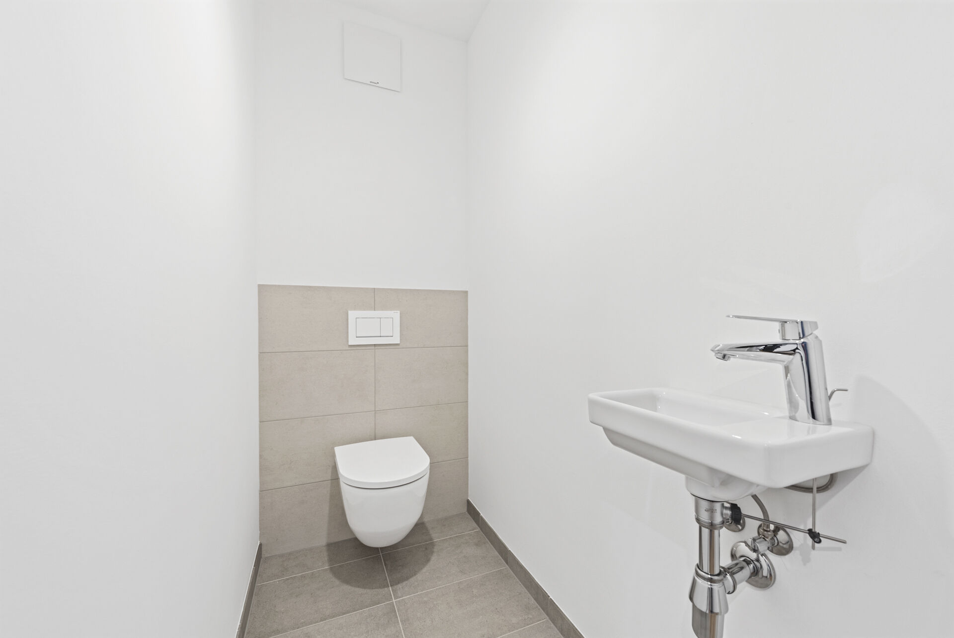 2025-12-09-S01626-Stiege 2-Top 29-006