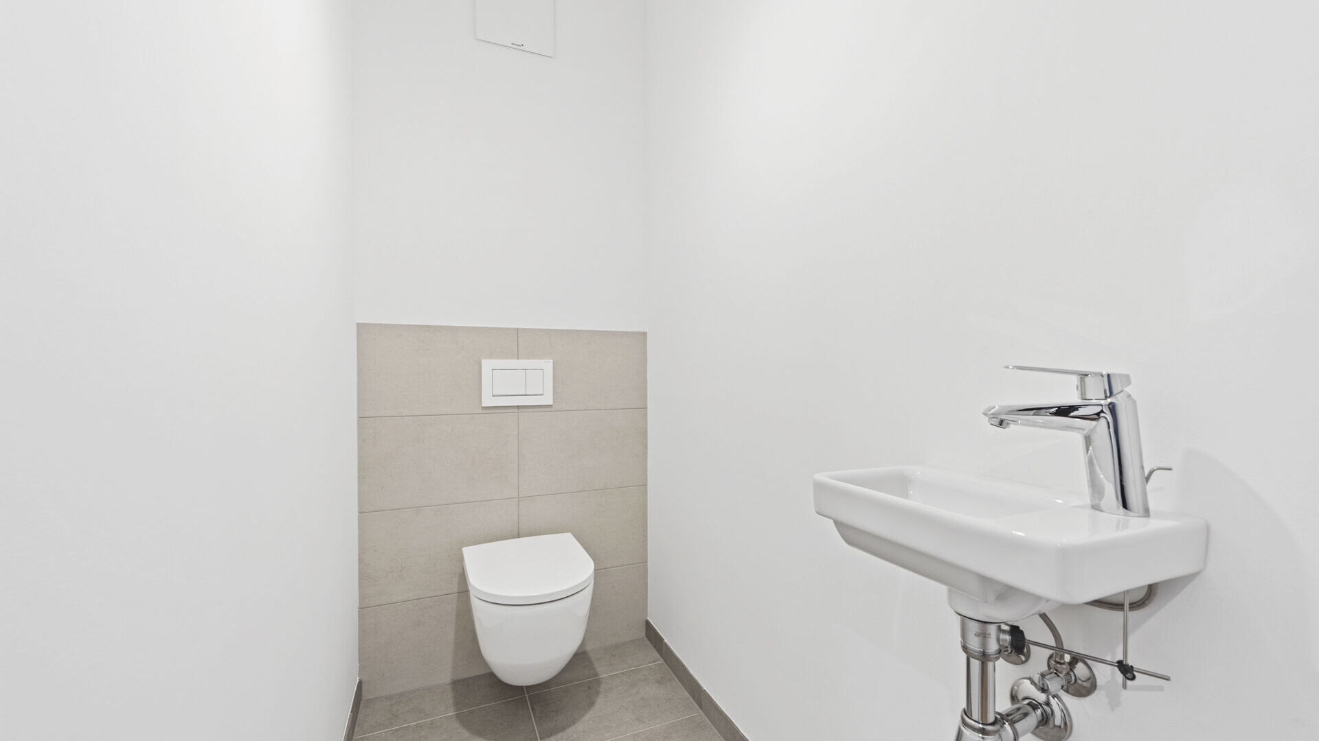 2025-12-09-S01626-Stiege 2-Top 29-006