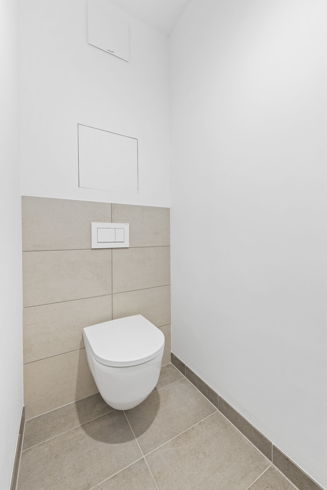 2025-12-09-S01626-Stiege 2-Top 7-003