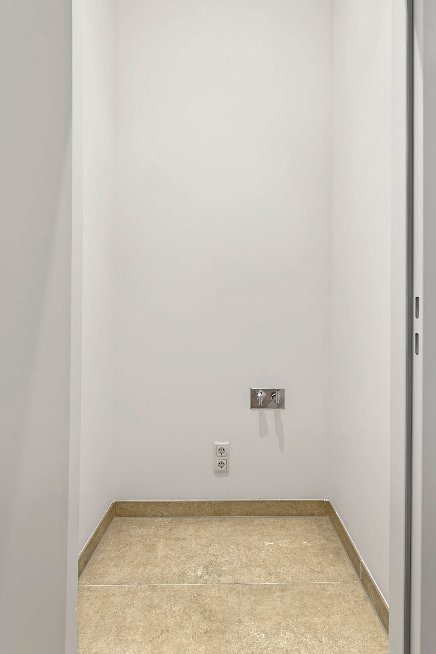 DSC8688-1144
