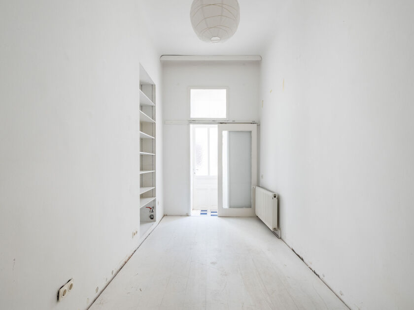 Kabinett mit Balkon
