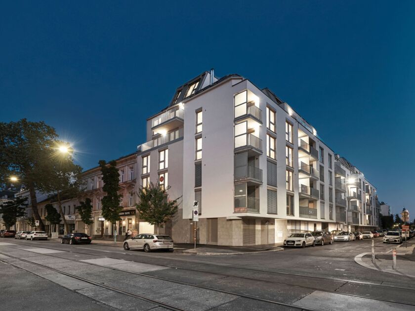 WINEGG-Nacht-Fassade-2
